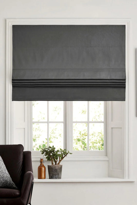 Experience Ultimate Comfort with Wonder Land's Blackout Roman Blind