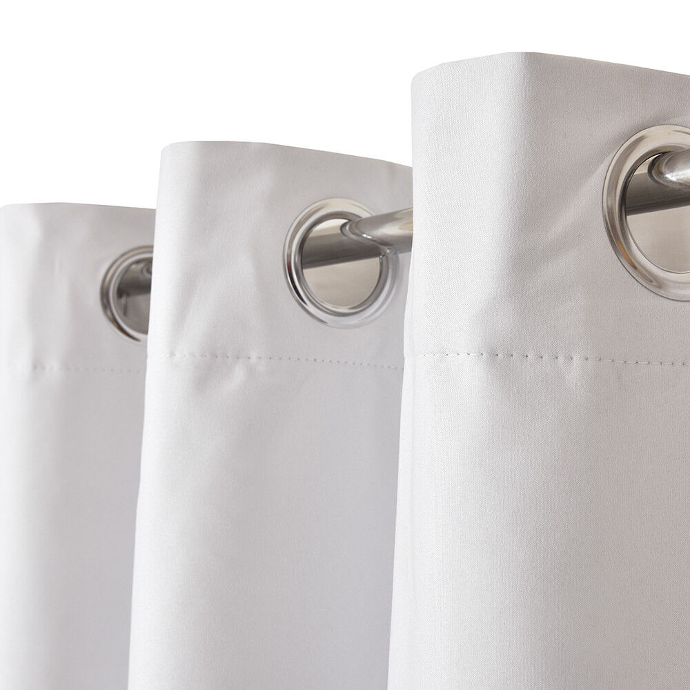 How to Wash Drapes With Grommets?