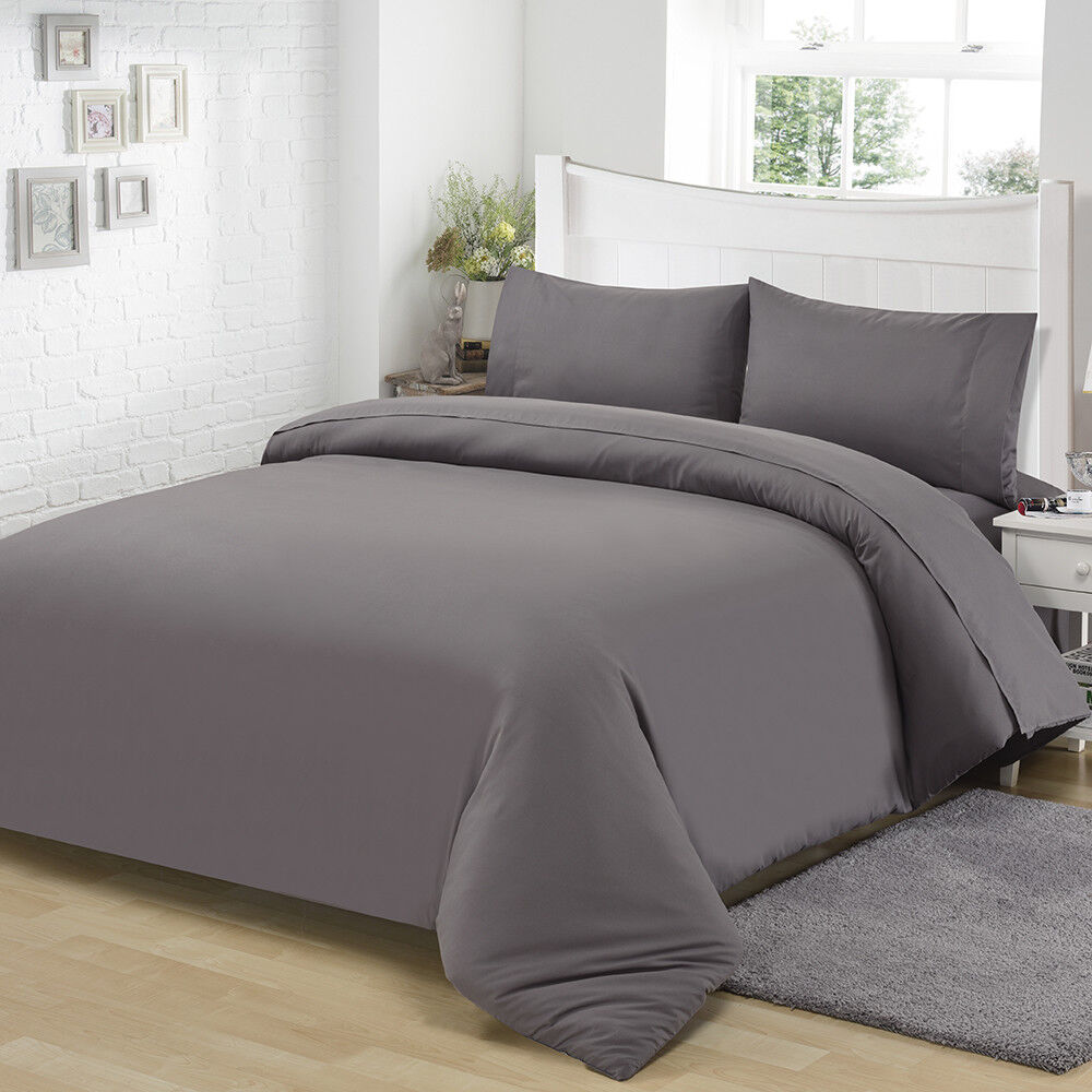Layered Comfort: How Cushions, Bedding, and Table Linens Bring Warmth to Every Room