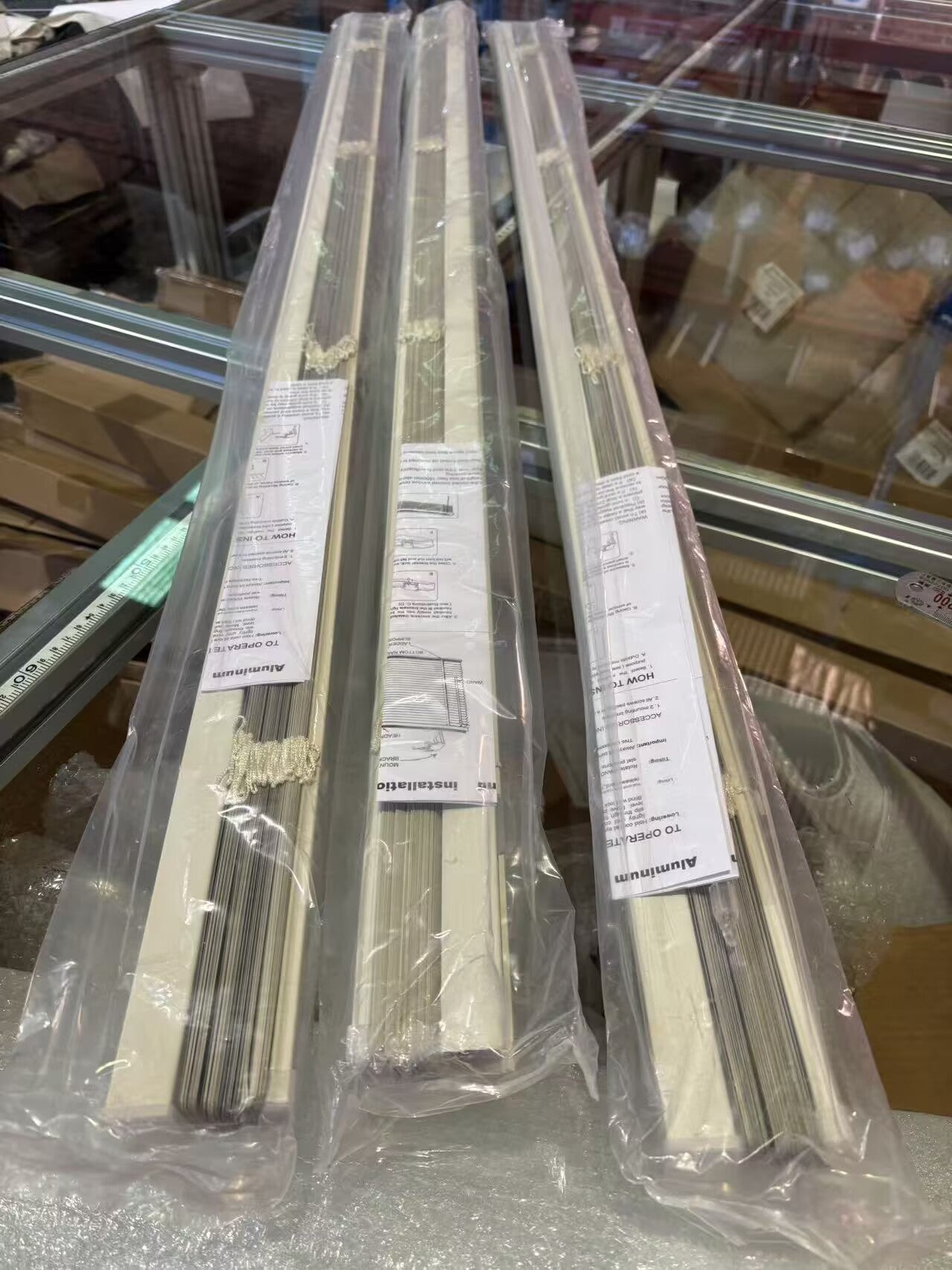 Windowshade 25mm Aluminium Venetian Blind 150x180cm Beige