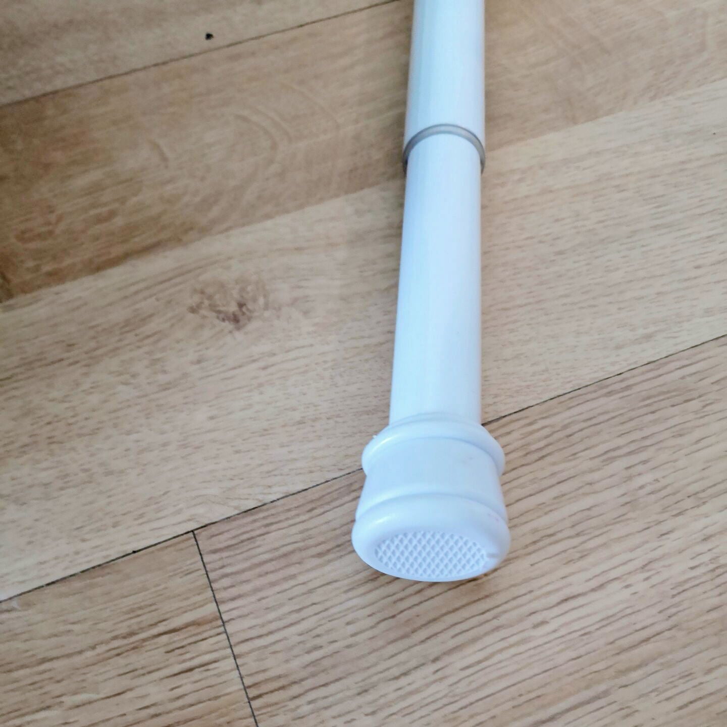 Multi-function Spring Tension Rod Shower Curtain Rod Extendable Rod Two Designs